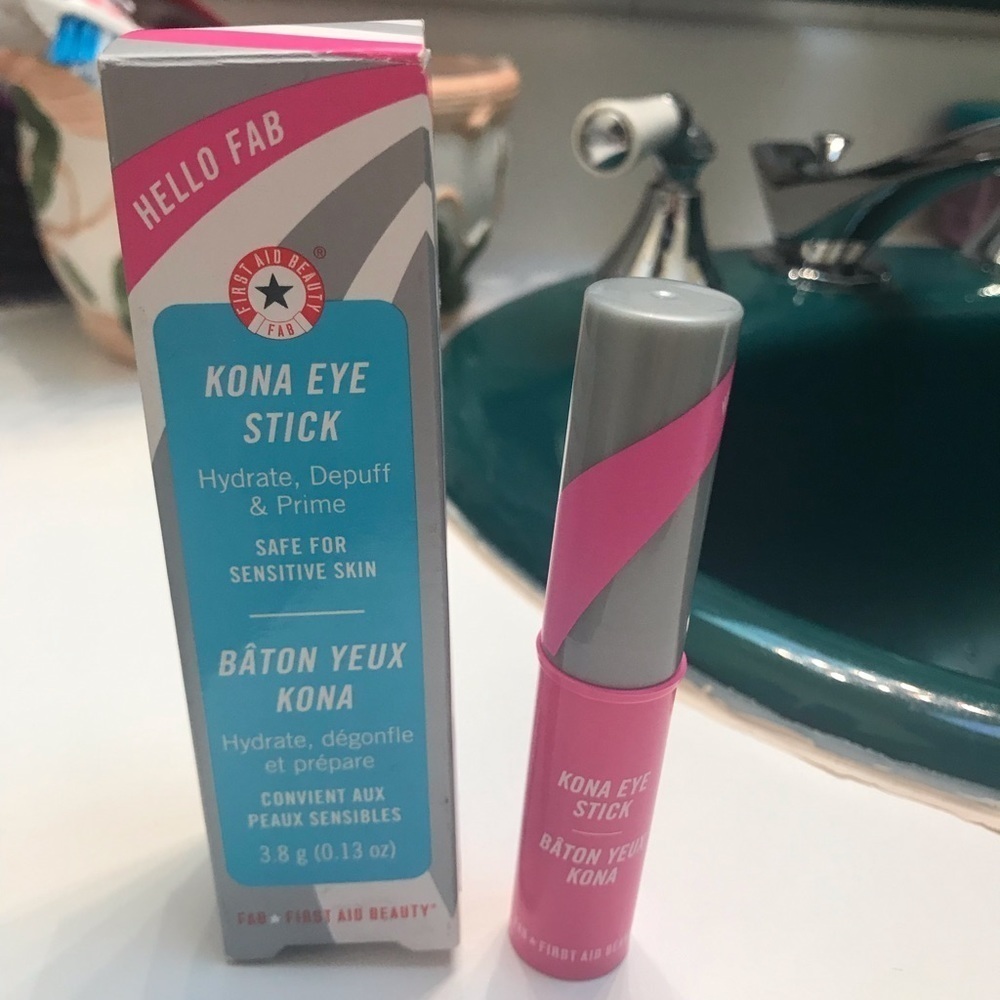 NIB FIRST AID BEAUTY KONA EYE STICK